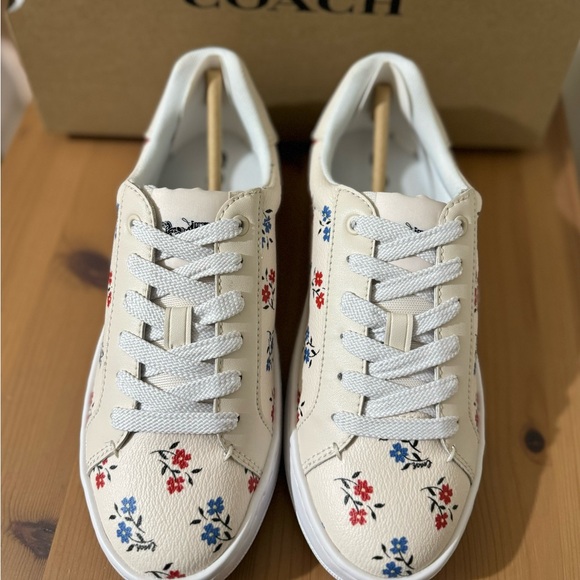 🌸 Coach Clip Low Top Sneaker With Floral Print - Picture 5 of 10